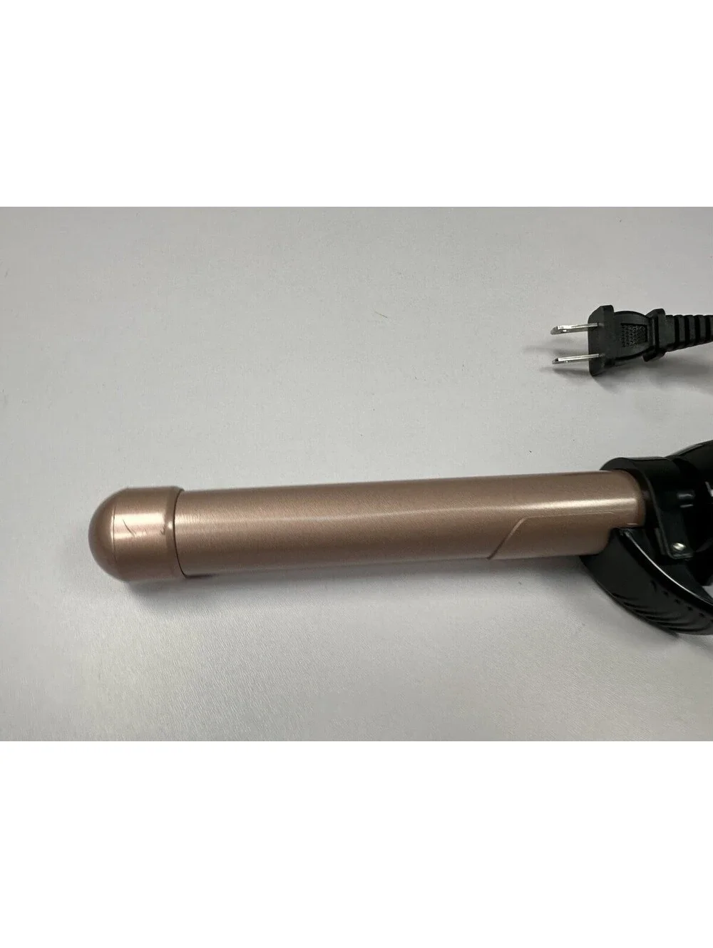 Beachwaver B1 Midnight RoseLimited Edition Rotating Curling Iron - Black/Rose